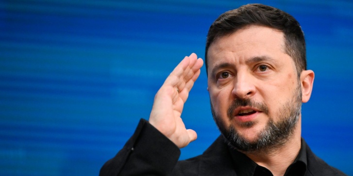 Ο Πρόεδρος της Ουκρανίας Βολοντίμιρ Ζελένσκι μιλάει στον Τύπο κατά τη διάρκεια της συνάντησης του Ευρωπαϊκού Συμβουλίου.