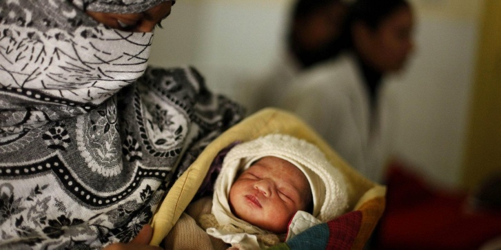 india-mothers-babies.jpg