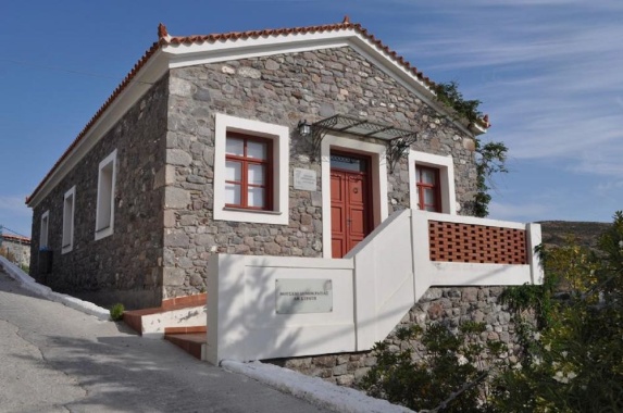 Το «Μουσείο Δημοκρατίας Άη Στράτη», που στεγάζεται στον χώρο του ιατρείου-αναρρωτηρίου των κομμουνιστών πολιτικών εξόριστων.