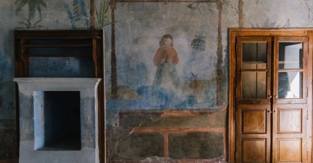 Άγνωστες τοιχογραφίες του Νικόλαου Γύζη αποκαλύπτονται στο Χαϊδάρι