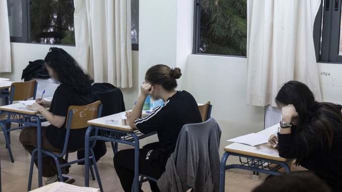"Πάτωσαν" οι Έλληνες μαθητές στις διεθνείς εξετάσεις PISA του ΟΟΣΑ | Capital