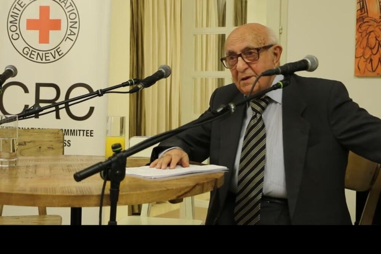 Ο Θίοντορ Μέρον.
