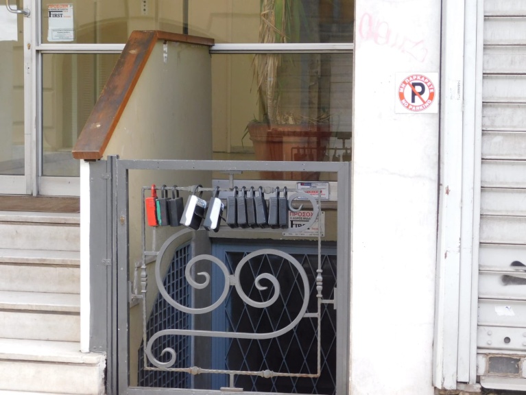 airbnb locks