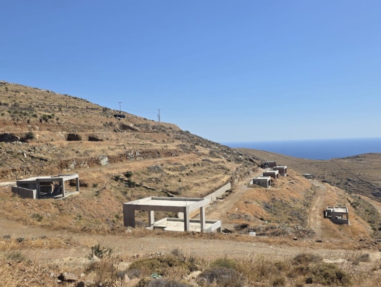 Φωτογραφία των κατασκευών του Ιουλίου 2025.