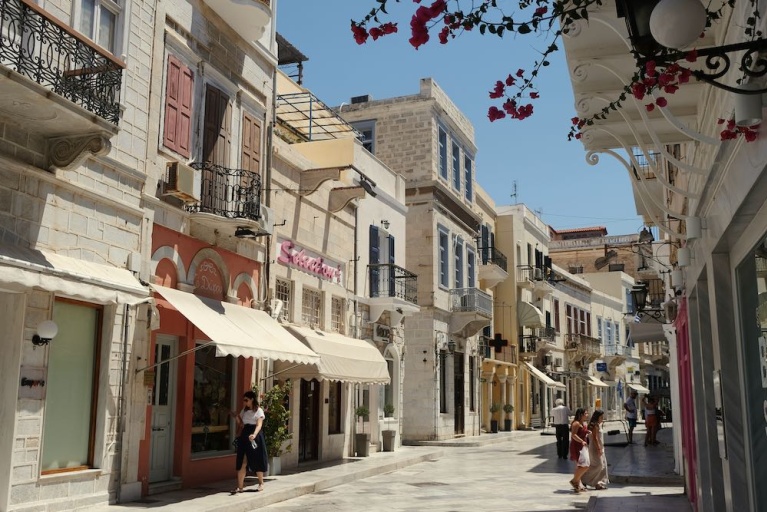 Ερμούπολη, εμπορικός δρόμος. 4.jpeg