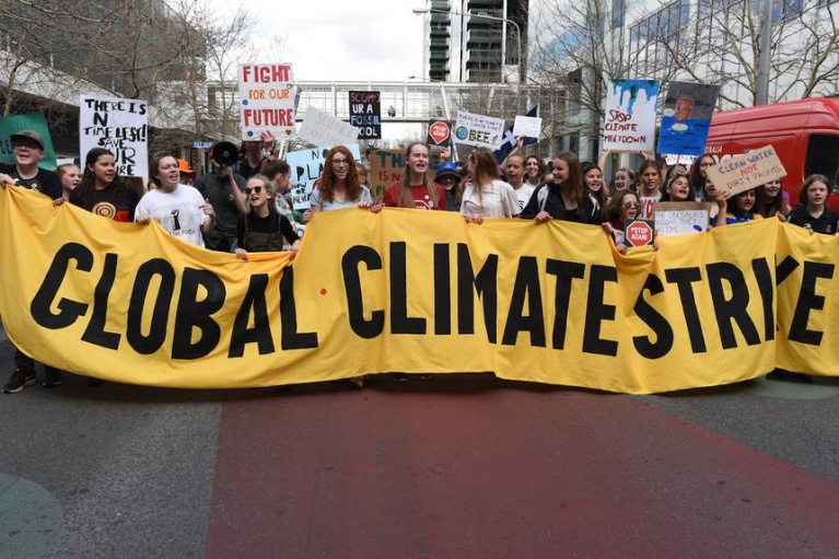 climate-strike.jpg.860x0_q70_crop-scale.jpeg