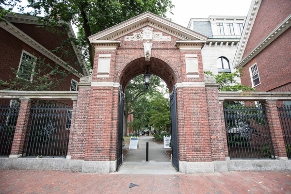 harvardoe.jpg