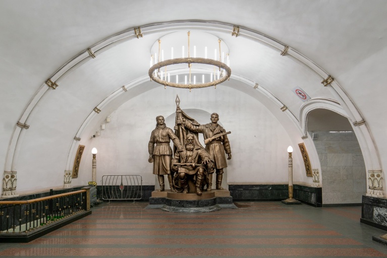 photo_herwig_soviet-metro_13.jpg