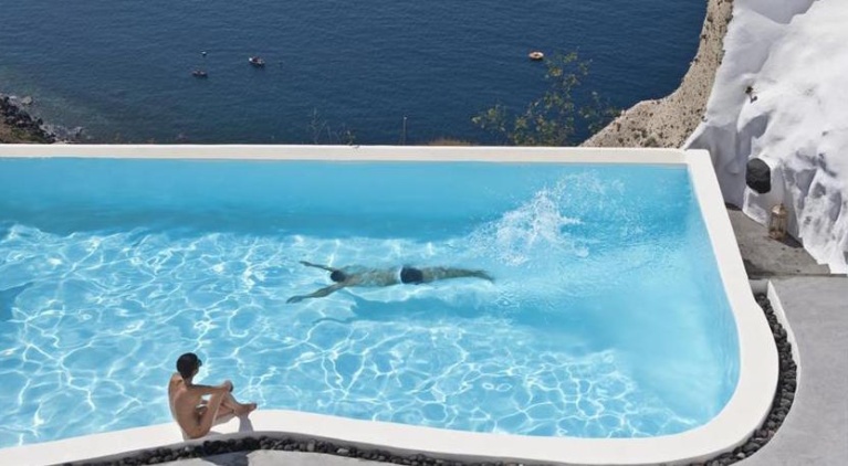 santorini-oia-hotels-andronis-luxury-suites-1.jpg