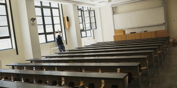 ceuni_m000158.jpg