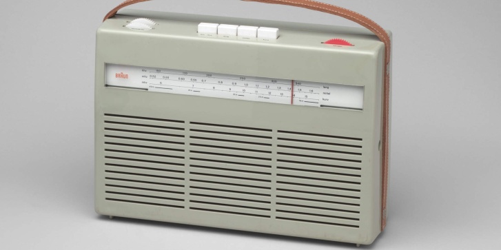portable_transistor_radio_model_t_24_1956.jpg